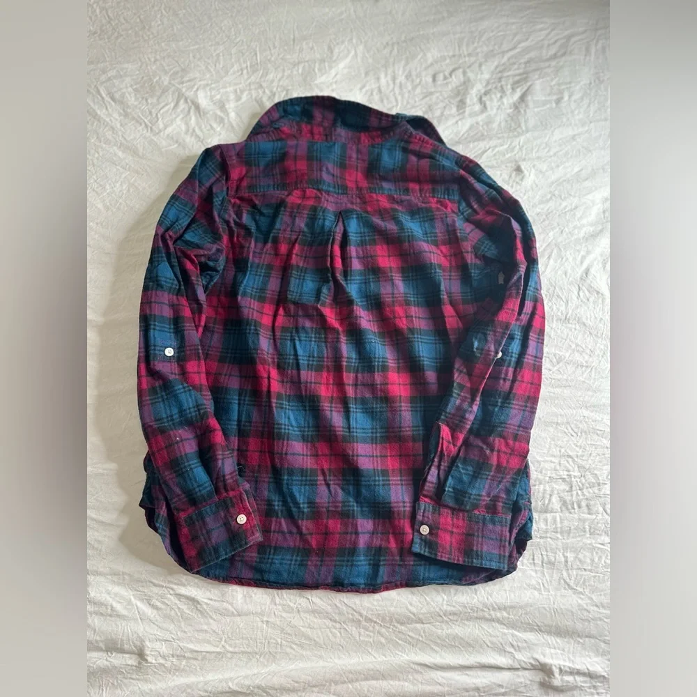 Tommy Hilfiger long sleeve shirt size Small